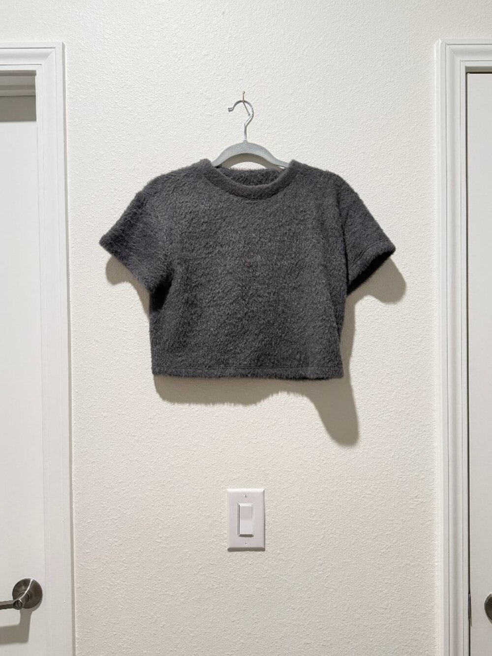 Anthropologie Cozy Baby Tee Gray Fuzzy Knit Short Sleeve Top Size Medium - Picture 4 of 5